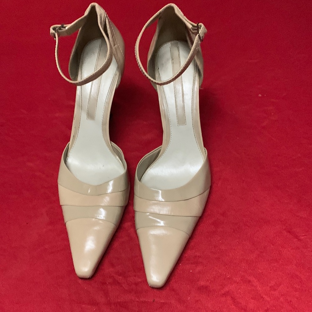 Enzo Angeolini leather beige 2.5” strap heel size 9.5 worn twice
